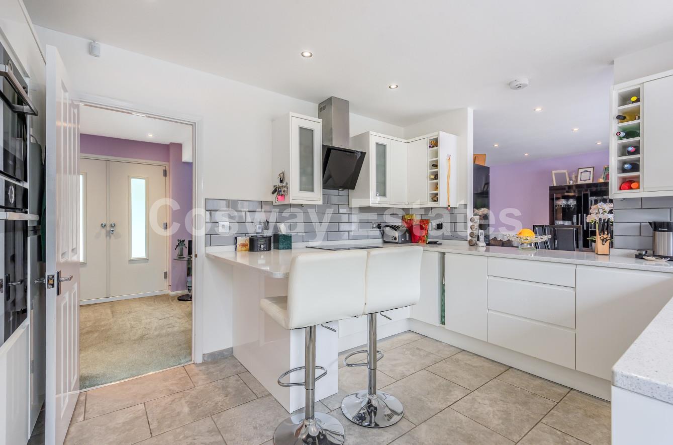 Maxwelton Close, Mill Hill